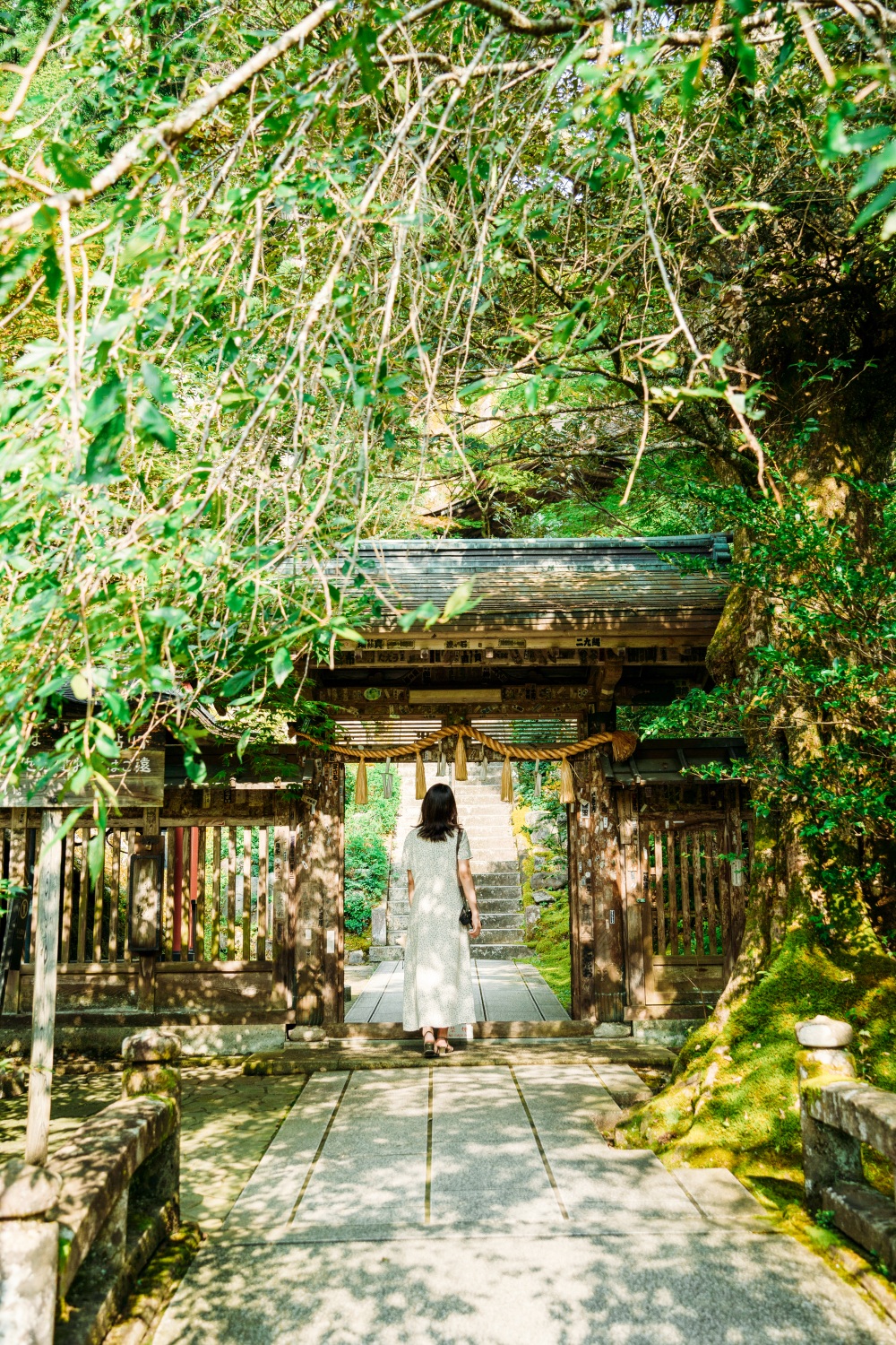 那谷寺