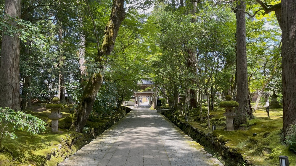那谷寺