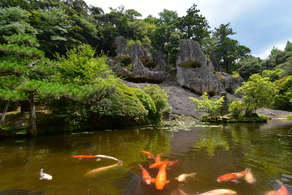 那谷寺
