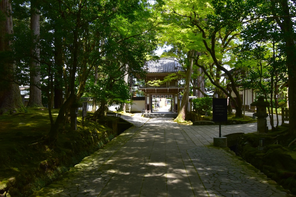 那谷寺