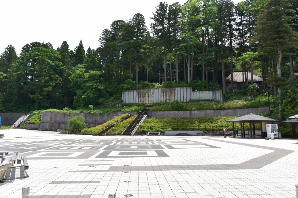 おっしょべ広場　踊ろっさ