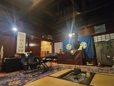 歴史を感じる店内