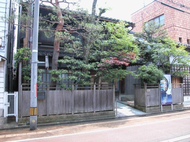 小松市立錦窯展示館