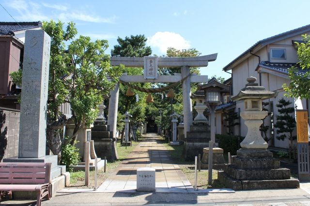 多太神社・多太神社宝物館